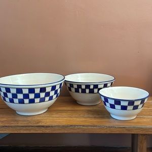 Hartstone vintage blue check mixing bowls